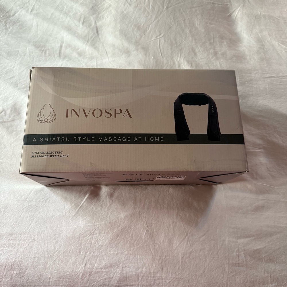 InvoSpa Shiatsu Neck Massager